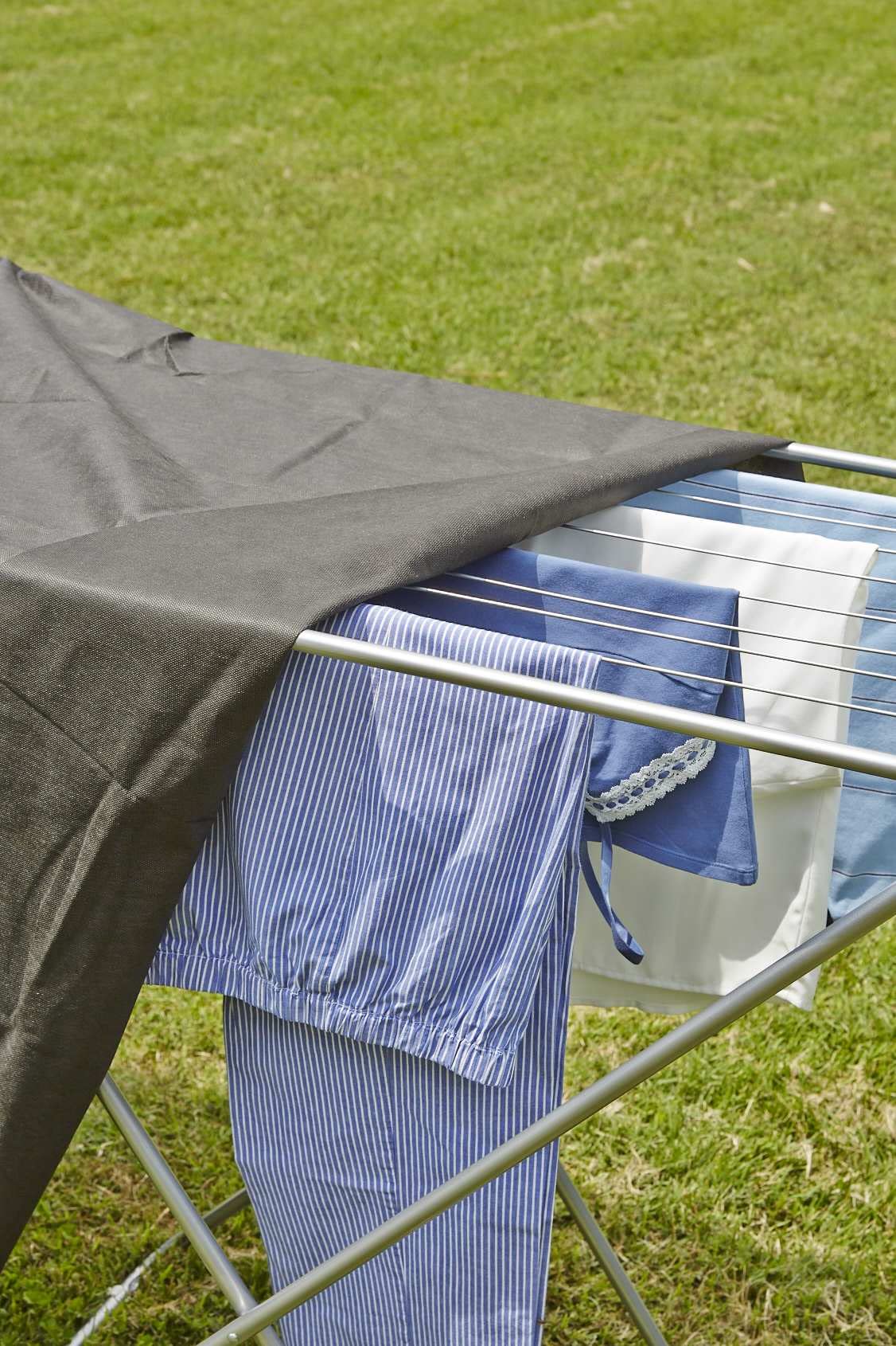 Non-woven laundry drying rack cover, 245 x 160 cm